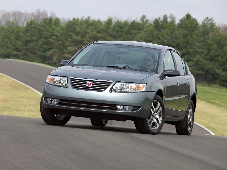  Saturn Ion 2004 года  (фото 6 из 9)